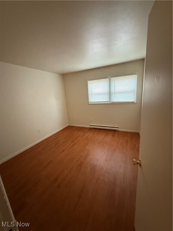 Building Photo - 620 Lakeside Dr
