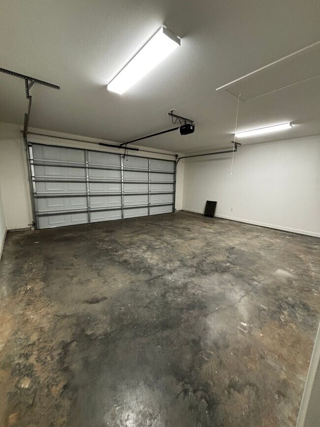 Building Photo - New Construction Home in Pleasant Grove for Rent!