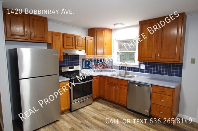 Building Photo - 1420 Bobbinray Ave