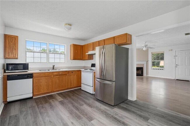 Building Photo - 57 Inverness Trce