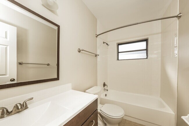 Building Photo - 1107 Widgeon Rd