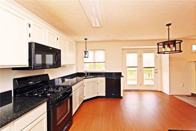 Building Photo - 8705 Lost Valley Dr