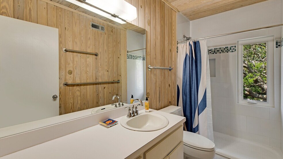 Building Photo - 1217 Debordieu Blvd