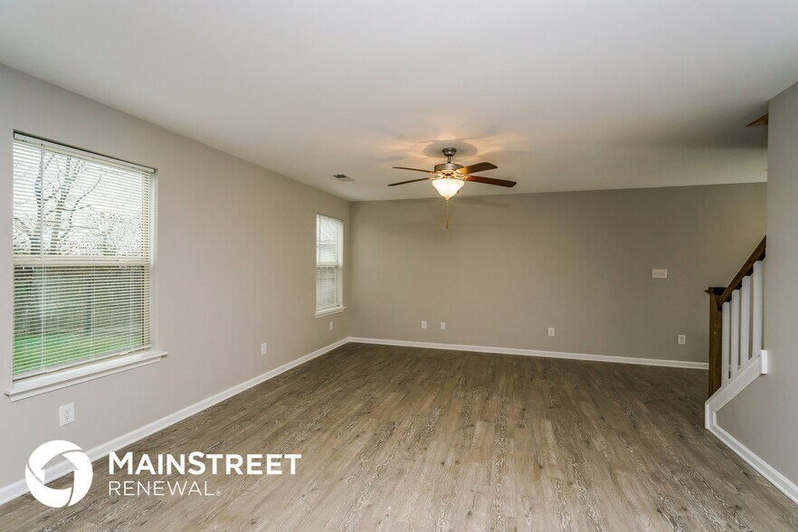 Building Photo - 2001 Drummond Dr