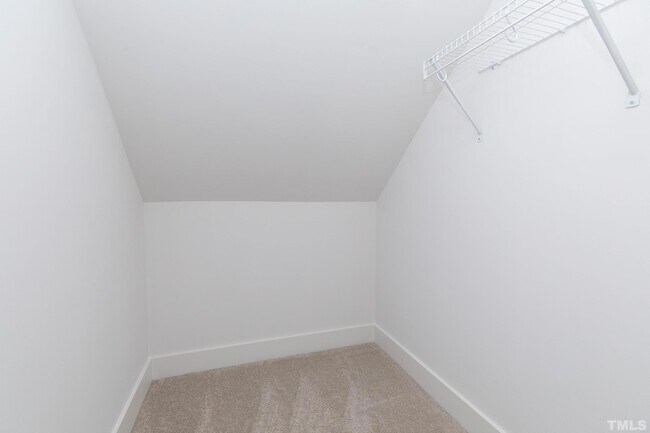 Building Photo - 274 Cottage Way