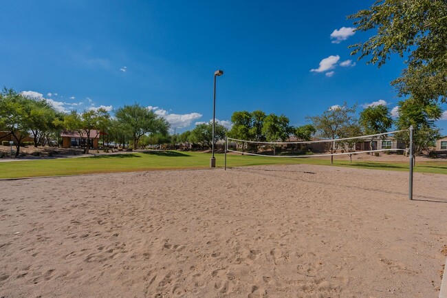 Building Photo - Beautiful and Spacious Single-Level Family...