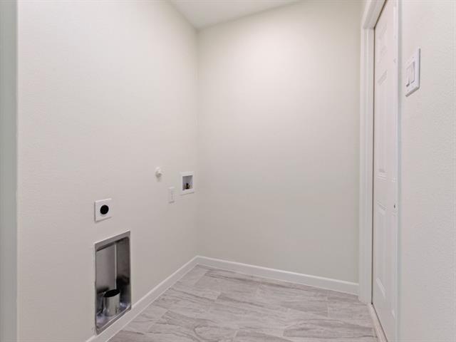 Building Photo - 6327 Town Hill Ln
