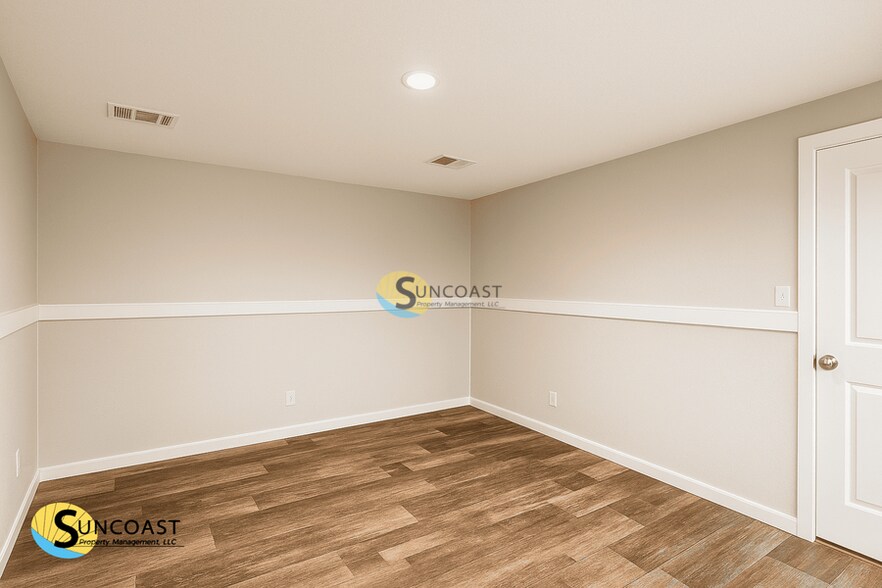 Building Photo - 6562 Coolidge St