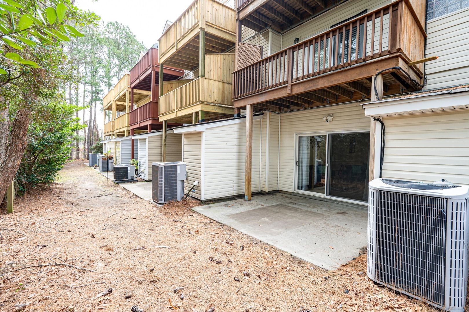 Building Photo - 4910 Lake Palmetto Ln