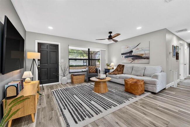 Building Photo - 6501 Livingston Ave N