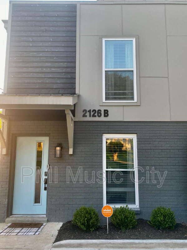 Building Photo - 2126B Burns St