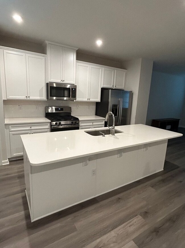 Building Photo - Lovely Colvard Farms Townhouse