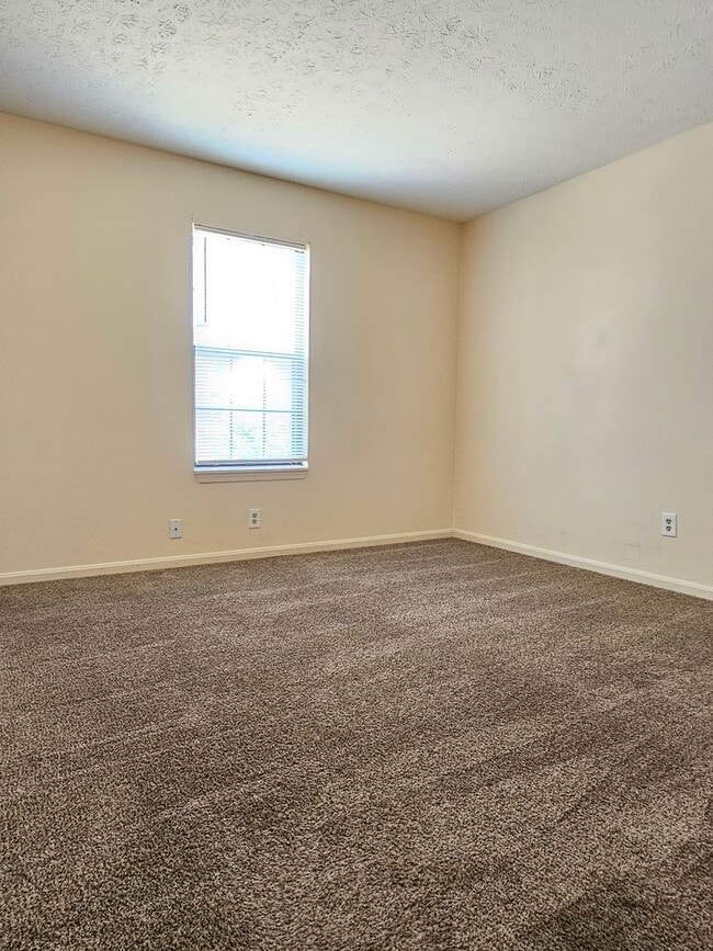 Building Photo - 2841 Frontier Ct