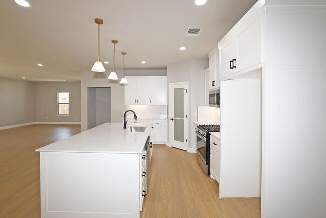 Building Photo - 4709 Scotty Dr