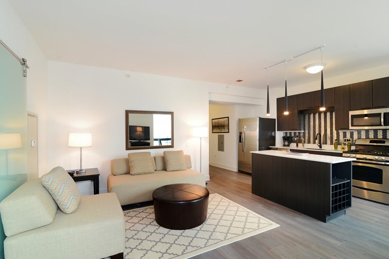 Building Photo - 70 E Lake St