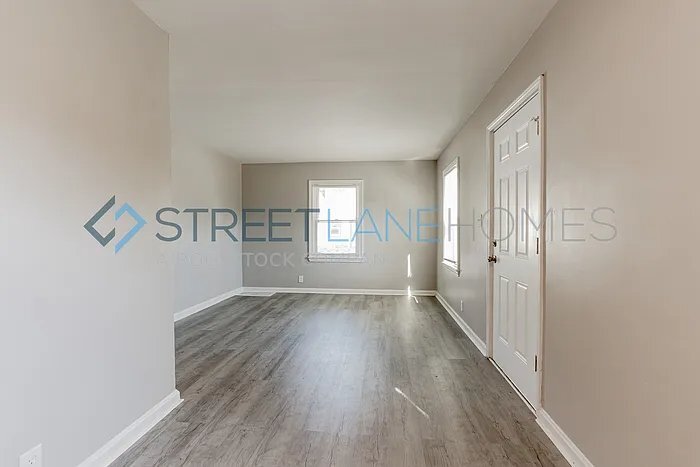 Building Photo - 3458 Orchard Ave