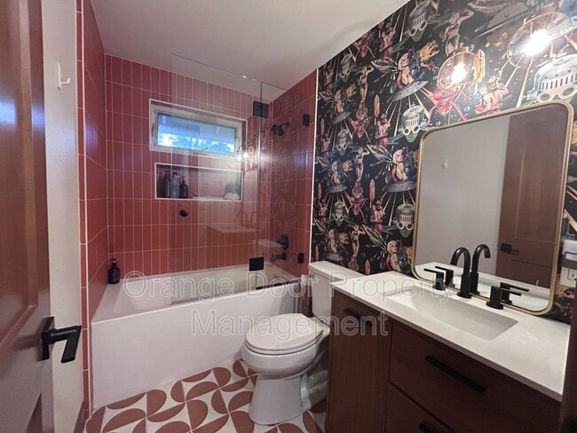 Building Photo - 9904 42nd St Ct NW