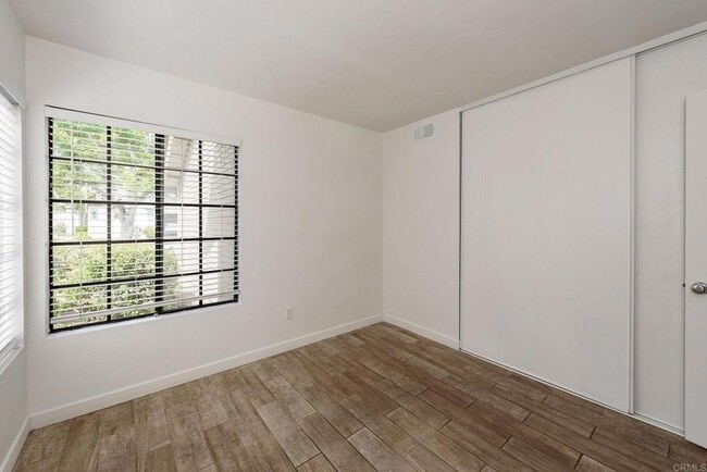 Building Photo - 331 Windjammer Cir