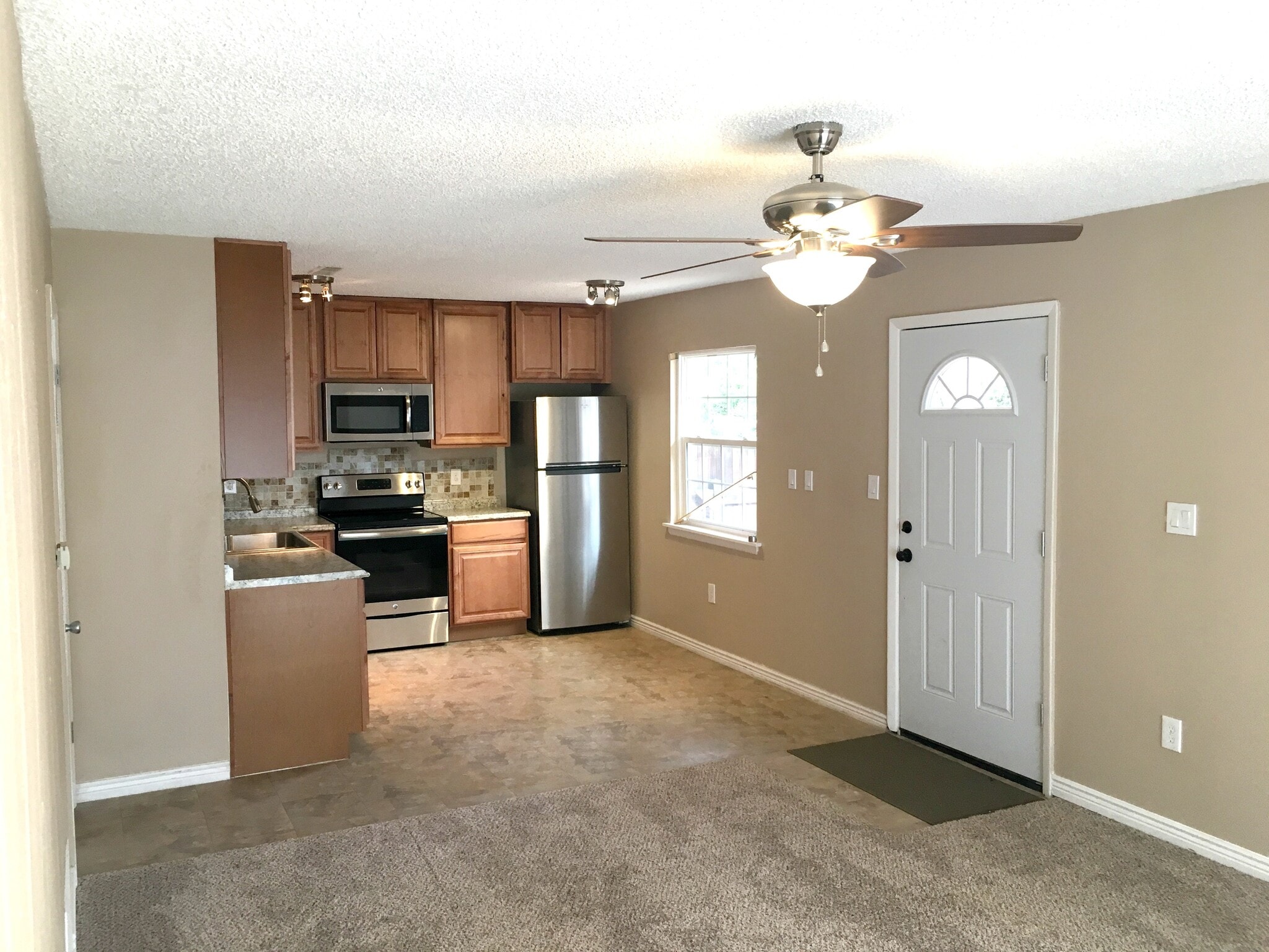 Building Photo - 3300 Madison Ave