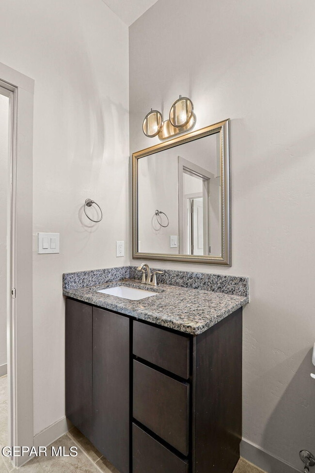 Building Photo - 12365 Desert Dove Ave