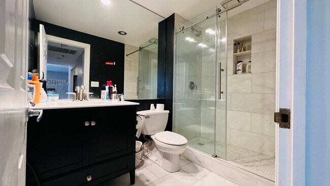 Building Photo - 415 Commonwealth Ave