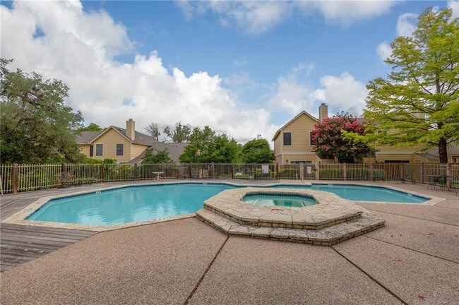 Building Photo - 11901 Swearingen Dr