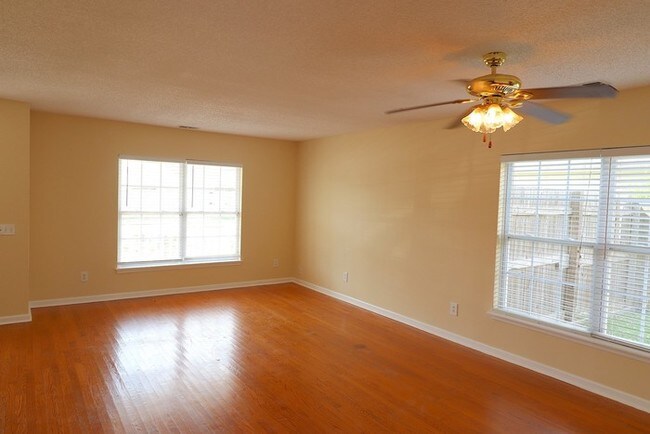 Building Photo - Weatherstone