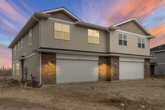 Building Photo - 342 Cattail Ct
