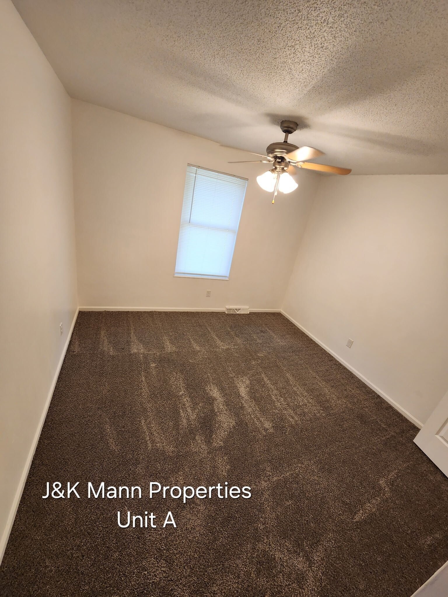 Building Photo - 5107 S Brooks Dr