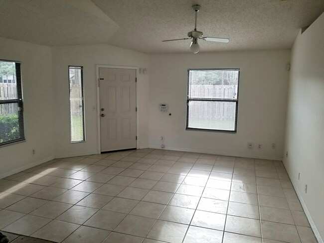 2837 Stoneway Ln - 2837 Stoneway Ln Fort Pierce FL 34982 | Apartment Finder