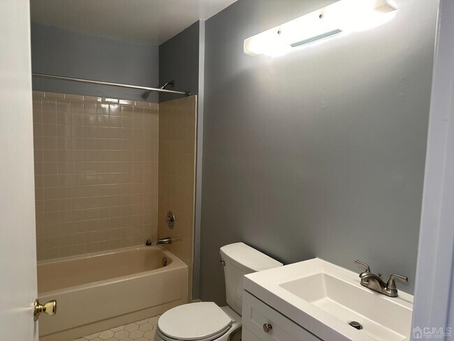 Building Photo - 464 Northam Dr