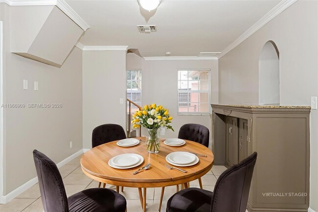 Building Photo - 1443 7th St