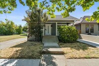 Building Photo - 1633 35th St