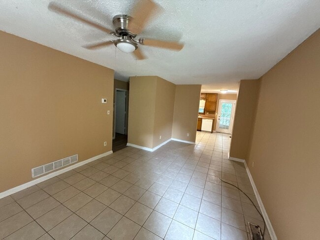 Building Photo - 109 Fairhaven Ct