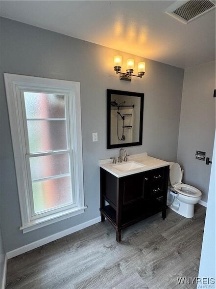 Building Photo - 260 Chestnut St