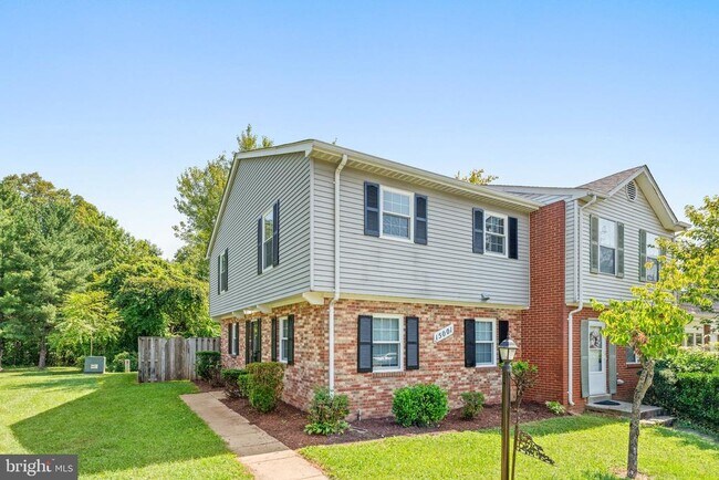 Primary Photo - 15001 Cherrydale Dr