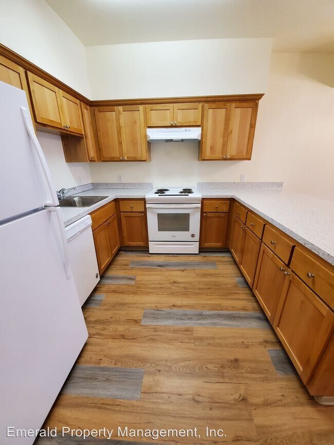 Building Photo - 275-295 Greenwood St