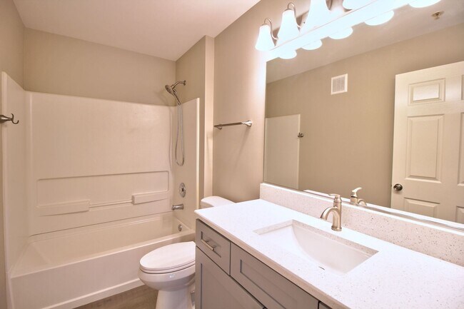 Building Photo - 226 Bertram Dr