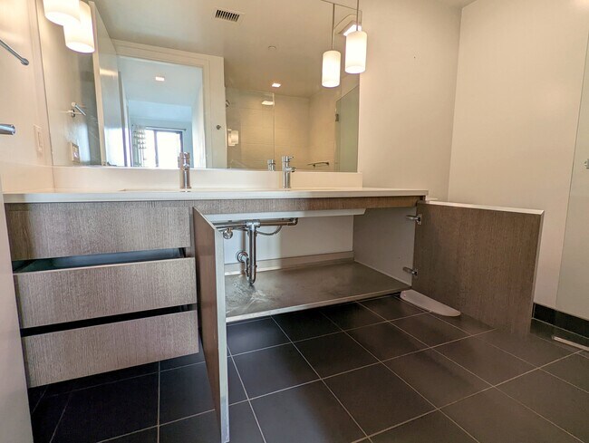 Building Photo - 1300 22nd St