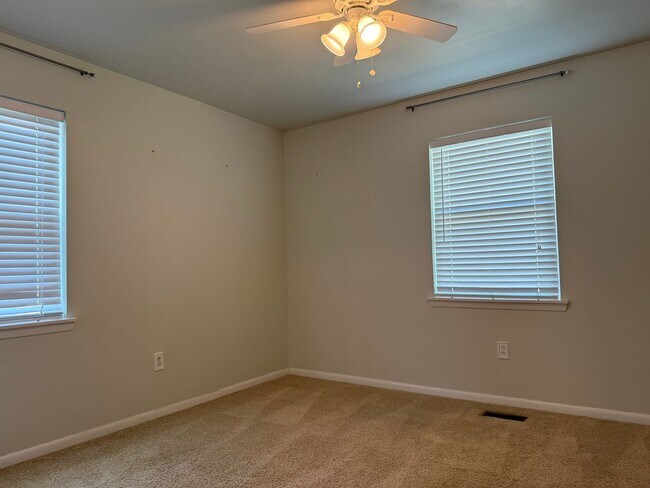 Building Photo - 416 McCain Blvd