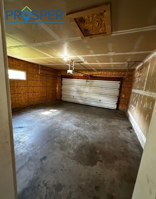 Building Photo - South Eau Claire Living Without Compromise