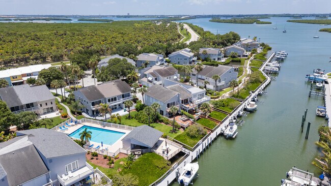 Building Photo - 2488 Harbour Cove Dr
