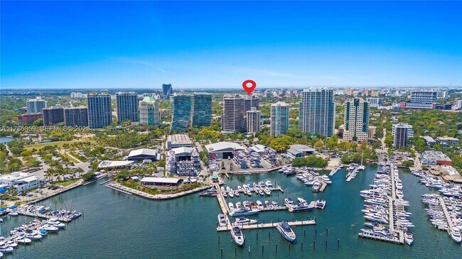 Building Photo - 2678 Tigertail Ave