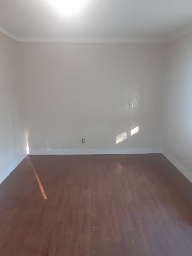 Building Photo - 3668 Burr St