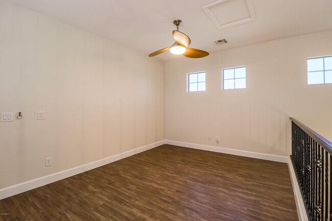 Building Photo - 3457 E Orchid Ln