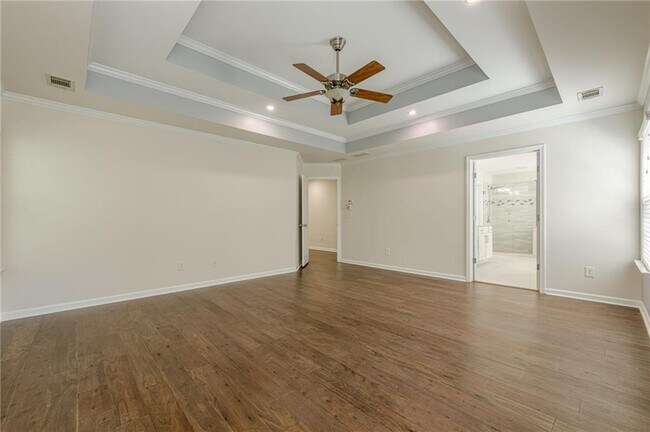 Building Photo - 4720 Shiloh Springs Rd