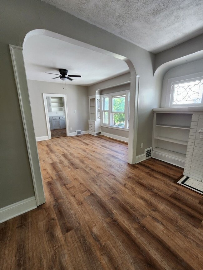 Building Photo - 3634 Hildana Rd