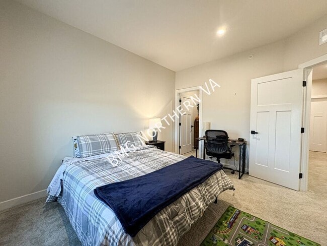 Building Photo - 1636 Kirkman St