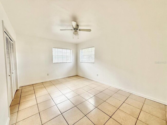 Building Photo - 1302 E New Orleans Ave