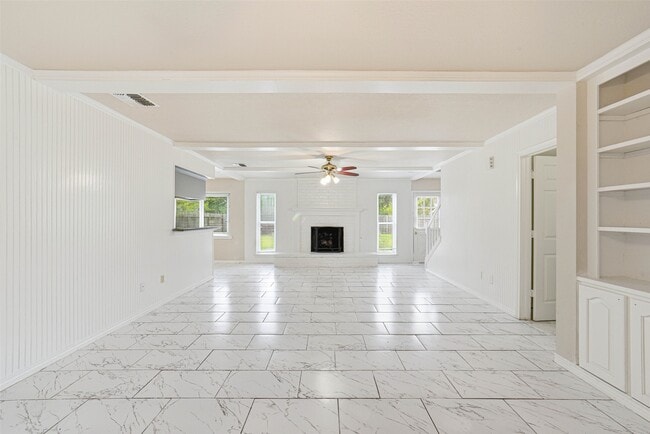 Building Photo - 2406 Joel Wheaton Rd